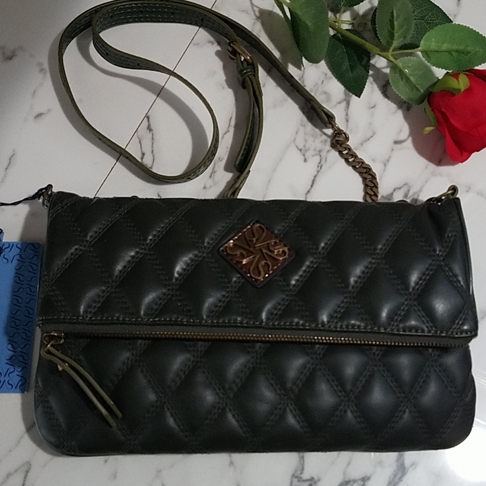 "VERA WANG" Quilted Clutch Purse